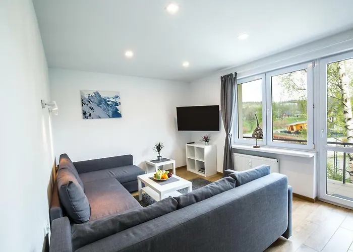 8 아파트 자코파네